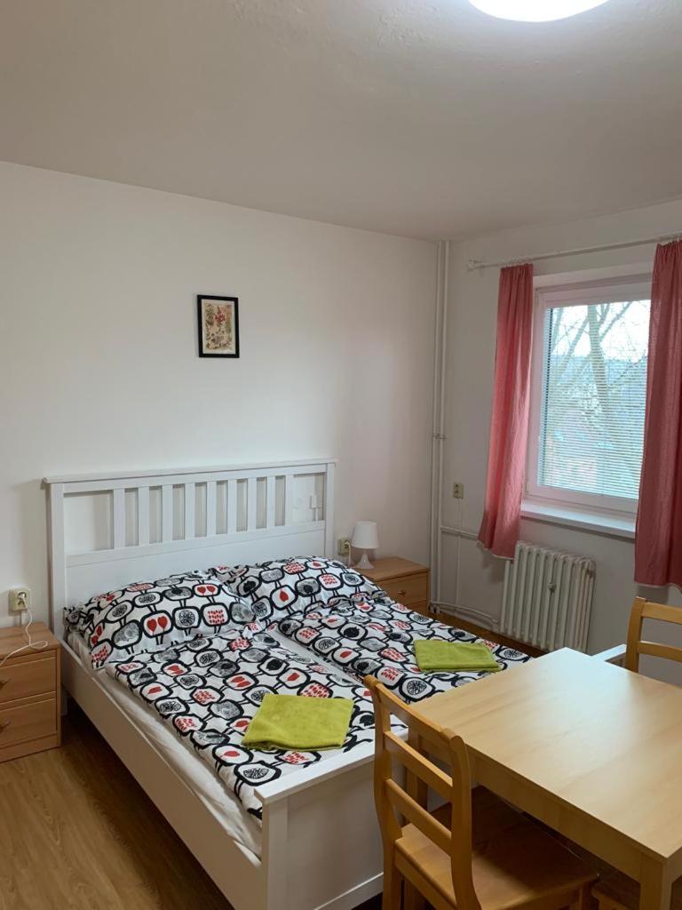 Penzion Kovarska Luaran gambar